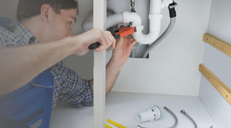 Expert burst pipe repair services in Rockford, IA